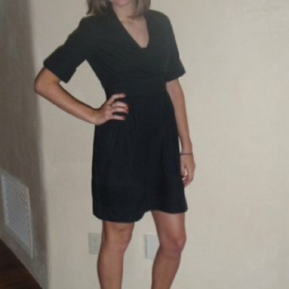 ANN TAYLOR 4P LBD